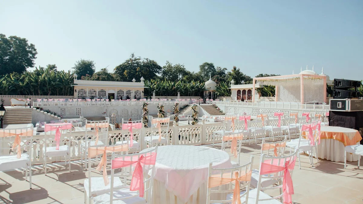 Wedding Restroom Trailer Guide: Comfort for Outdoor Venues